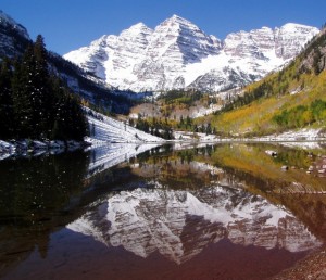 Maroon Bells view from Maroon lake